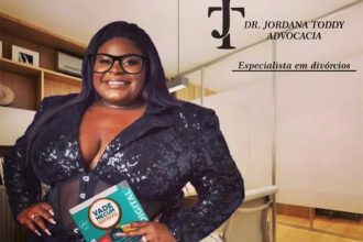 Cantora Jojo Todynho postou foto como futura advogada especialista em divórcios (Foto: Instagram/Reprodução)