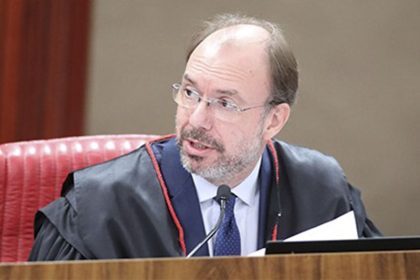 Ministro Carlos Horbach foi relator e manteve decisão do TRE-AM (Foto: Alejandro Zambrana/SecomTSE)
