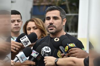 Delegado Cícero Túlio disse que anabolizante era adquirido com fornecedores da Colômbia e Bolívia (Foto: Erlon Rodrigues-PC-AM)
