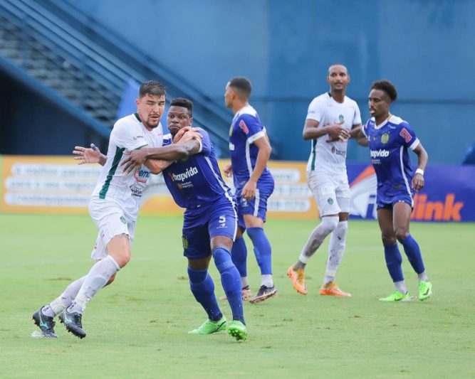 Em campo, Nacional venceu Manaus FC por 3 a 1, de virada (Foto: Ismael Monteiro/Manaus FC)