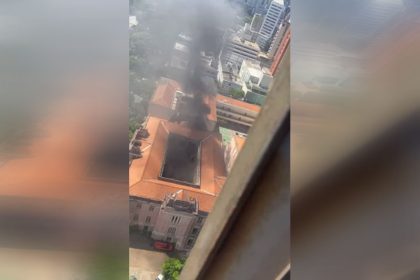Fumaça gerada pelo fogo causou intoxicação em 40 pessoas (Foto: Redes sociais/Reprodução)