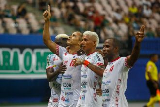 Princesa do Solimões busca reabilitação contra o Paysandu (Foto: Deborah Melo)