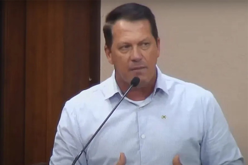Sandro Fantinel manifestou preconceito contra baianos (Foto: TV Câmara Caxias/Reprodução)