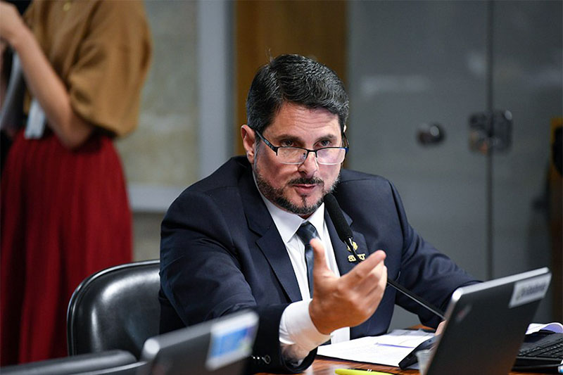 Relator Marcos do Val disse que não haverá diferenciação de valores entre os beneficiados (Foto: Roque de Sá/Agência Senado)