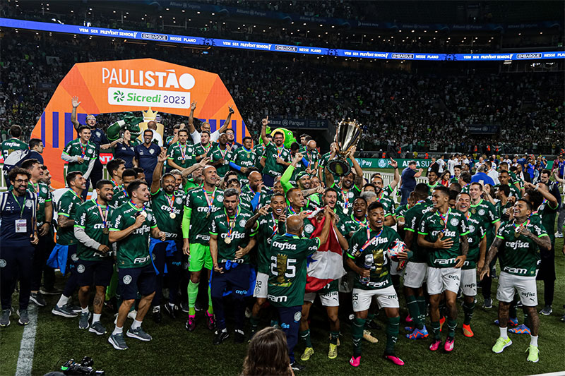 Palmeiras é campeão paulista com goleada sobre o São Paulo