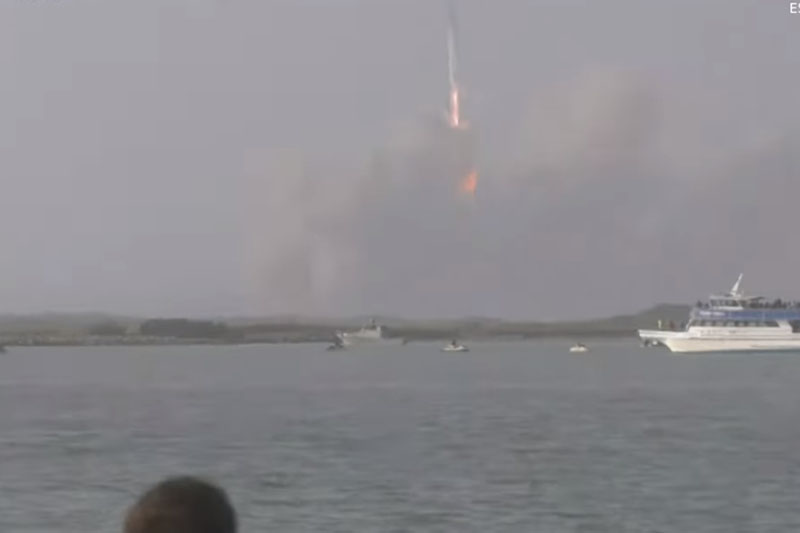 Decolagem do Starsgip foi normal, mas foguete explodiu momentos depois (Foto: YouTube/Reprodução)