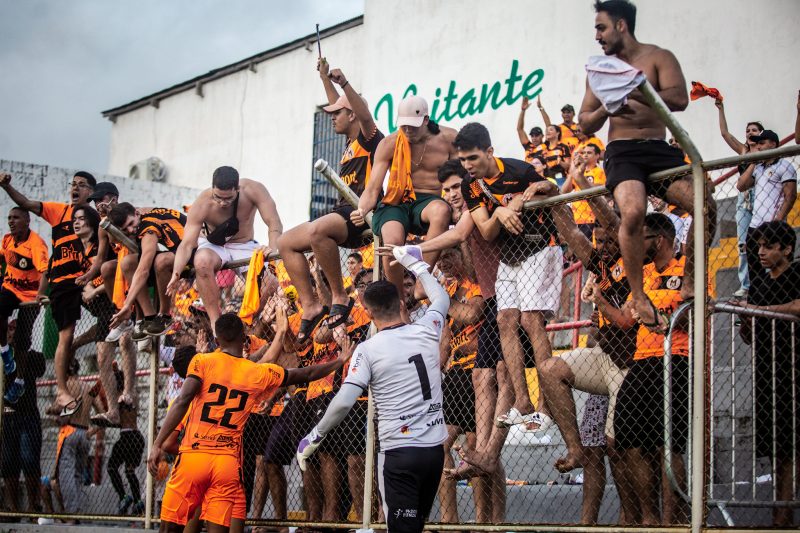 Decisão da diretoria foi em agradecimento à receptividade no jogo de Manacapuru (Foto: Deborah Melo)