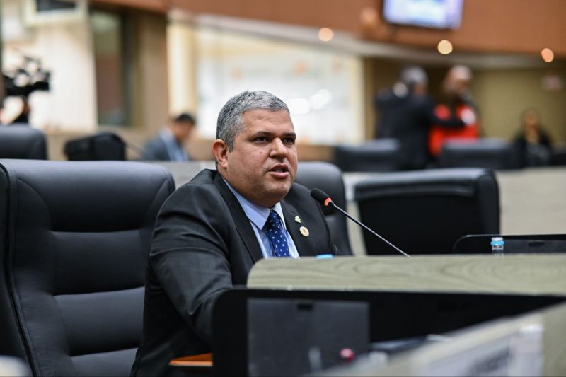 Vereador Elan Alencar será investigado pelo Ministério Público (Foto: Emerson França/CMM)
