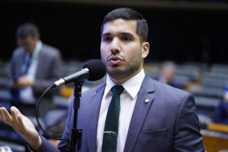 Deputado André Fernandes