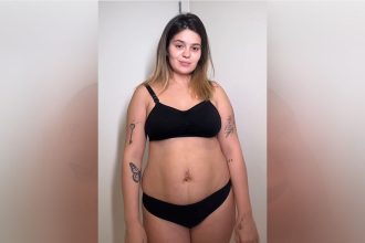 Viih Tube mostra marcas no corpo de gravidez real (Foto: Viih Tube/Instagram/Reprodução)