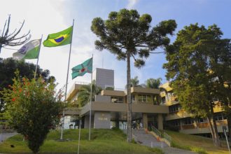 Fachada TRE-PR: Lula indica advogado que sinaliza votar contra Sergio Moro (Foto: TRE-PR/Divulgação)