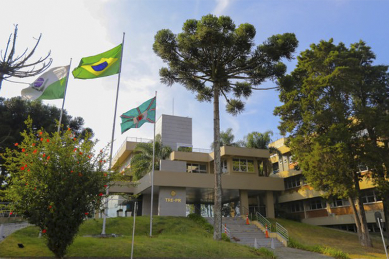 Fachada TRE-PR: Lula indica advogado que sinaliza votar contra Sergio Moro (Foto: TRE-PR/Divulgação)