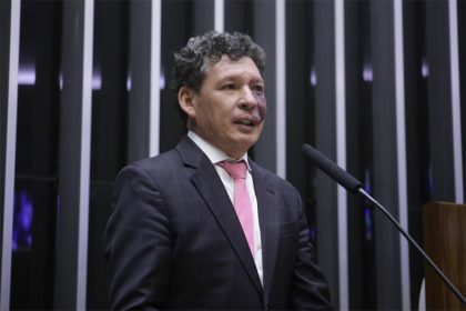 Deputado Reginaldo Lopes revelou inserção de alíquotas para imposto sobre consumo (Foto: Paulo Sergio/Agência Câmara)