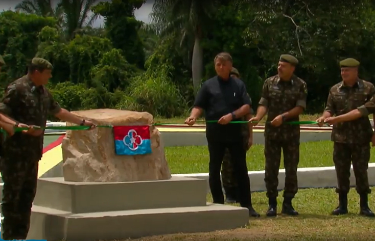 Então presidente Jair Bolsonaro lançou pedra fundamental da obra (Foto: YouTube/Reprodução)