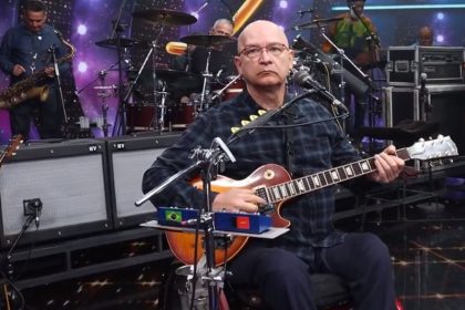 Cantor Herbert Vianna foi internado com pneumonia (Foto: Band/YouTube/Reprodução)
