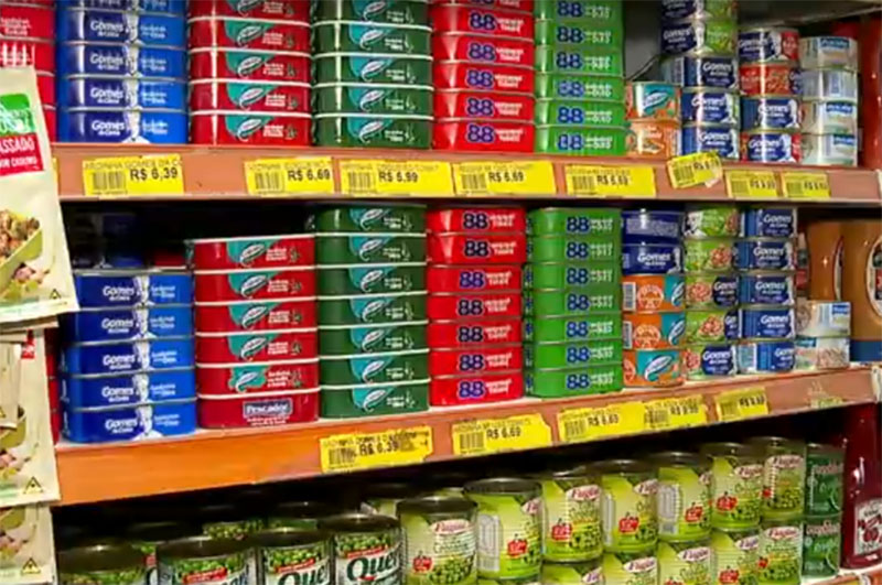 Sardinha tornou-se alimento enlatado de "luxo" (Foto: YouTube/Reprodução)