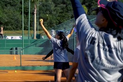 Torneio de tênis da Escola Guga terá etapa em Manaus (Foto: Escola Guga/Facebook/Reprodução)