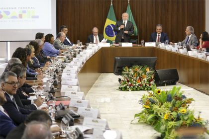 Presidente Lula cobra ação prática de ministros (Foto: Marcelo Camargo/ABr)