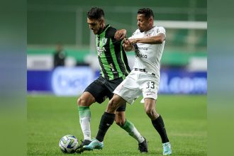 América (de verde) levou a melhor sobre o Corinthians (Foto: Rodrigo Coca/Agência Corinthians)