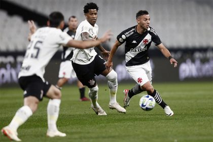Corinthians não deu chance ao Vasco e venceu por 3 a 1 (Foto: Daniel Ramalho/vasco.com.br)