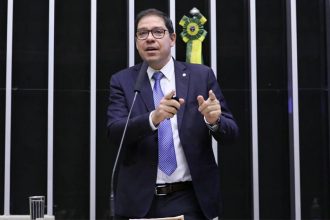 Deputado Altineu Côrtes bloqueou parlamentares no grupo do PL no WhatsApp (Foto: Cleia Viana/Agência Câmara)