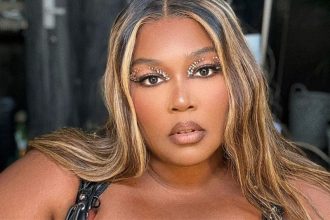 Lizzo é uma das cantoras mais populares do pop e é acusada de assédio (Foto: Instagram/Reprodução)