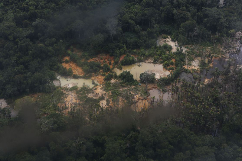 Garimpo em área indígena em Roraima: PF indicia 40 pessoas (Foto: Fernando Frazão/ABr)