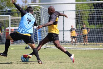 Atacante Sassá em treino em Manaus: seca de gols na reta final da Série C (Foto: Jadison Sampaio/AMFC)