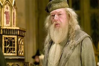 Ator Michael Gambon foi o Dumbledore em Harry Potter (Foto: Warner Bros/Reprodução)