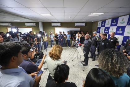 Em entrevista coletiva, delegado expôs vulnerabilidade do Centro de Manaus (Foto: Alex Pazuello/Secom)