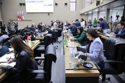 Deputados derrubaram quatro vetos do governo na sessão desta quinta-feira (Foto: Danilo Mello/ALE)
