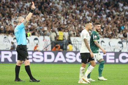 Palmeiras e Corinthians empatam em clássico marcado por expulsões