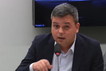 Ramiro Júlio Soares Madureira depôs na CPI das Pirâmides Financeiras (Imagem: TV Câmara/Reprodução)