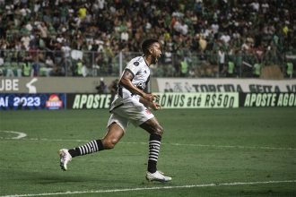 Jair fez o único gol do Cruzmaltino, suficiente para tirar o time do Z4 (Foto: Leandro Amorim/Vasco da Gama)