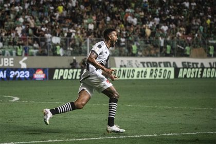 Jair fez o único gol do Cruzmaltino, suficiente para tirar o time do Z4 (Foto: Leandro Amorim/Vasco da Gama)
