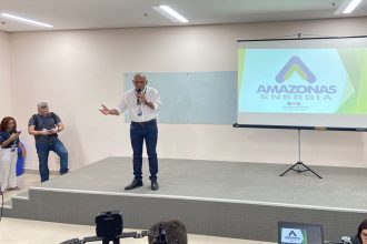 Radyr Gomes de Oliveira anuncia que geração de energia está mantida, mas alta no consumo pode afetar distribuição (Foto: Facebook/Reprodução)