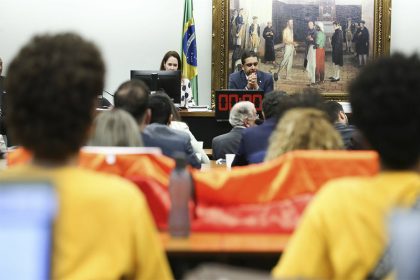 Comissão da Previdência aprovou projeto que proíbe casamento homossexual (Foto: Lula Marques/ABr)
