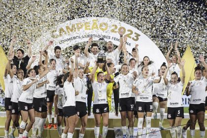 Corinthians conquistou a taça com vitória sobre o Palmeiras (Foto: Staff Imagens Woman/Conmebol)