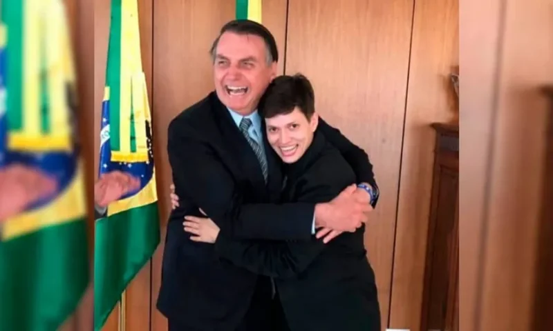 Karol Eller era próxima do ex-presidente Jair Bolsonaro e seus filhos (Foto: Reprodução/Instagram)