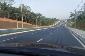 Pistas do Rapidão Rodoanel metropolitano têm três faixas (Foto: Cleber Oliveira/AM ATUAL)