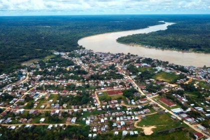 O município está longe a 1.136 quilômetros de Manaus e também está em emergência devido à forte seca