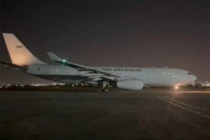 Avião cedido pela Presidência da República voou para a Itália e deve chegar hoje à Tel Aviv (Foto: FAB/Divulgação)
