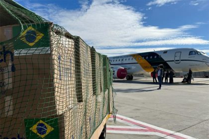 Governo Lula enviou mantimentos para brasileiros retidos em Gaza (Foto: Gov BR/FAB)