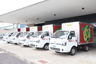 Caminhões são para recolher alimentos em municípios do Amazonas (Foto: Thiago Aguila/Secom)