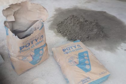 Falta de cimento em Manaus é atribuído a falta de insumos para fabricação do produto (Foto: Teófilo Benarrós de Mesquita/AM ATUAL)