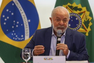 Presidente Lula cobrou ministros para realizar projetos (Foto: José Cruz/ABr)