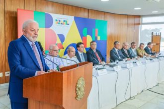 Lula cobrou ministros para gastarem o que está planejado em projetos públicos (Foto: Ricardo Stuckert/PR)