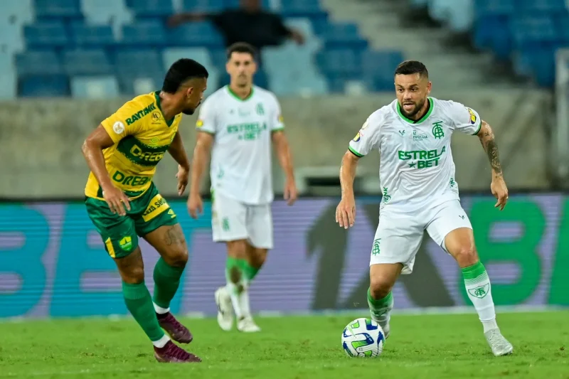 América MG já está rebaixado no Brasileirão e resultados de seus jogos ajudam a definir o quarto e último clube a cair para a Série B (Foto: América-MG/Divulgação)