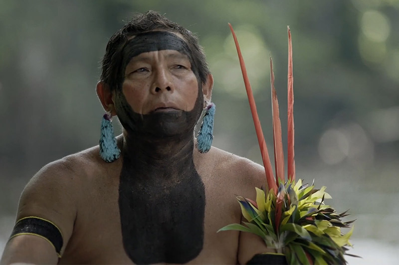 Indígenas são os personagens principais de 'O Contato' (Foto: Yarssan Dambrós/Divulgação) 