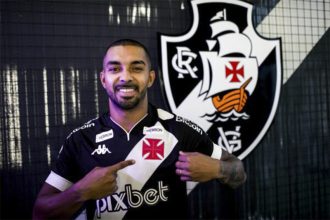Paulo Henrique permanecerá no Vasco até 2027 (Foto: Daniel Ramalho/Vasco)